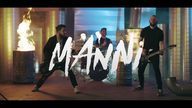 Play: MÄNNI - Ich bin perfekt